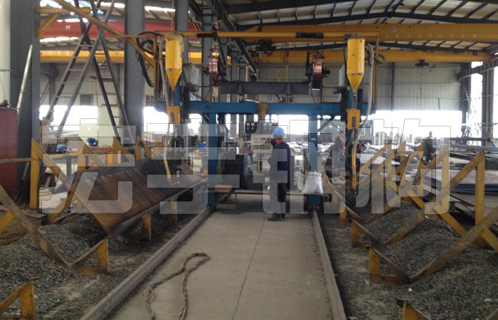 龍門(mén)型焊機(jī)ZDS(D)-1250用于H型鋼構(gòu)件焊縫焊接